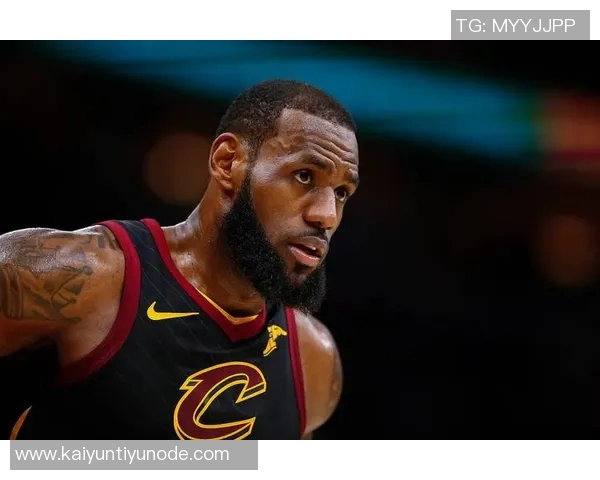 CC单场豪取30分5板10助3断3帽上一位东部球员是09年詹姆斯