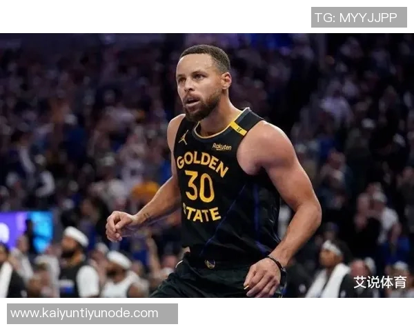 库里股四头肌受伤将缺席约一周球迷松一口气无更严重问题